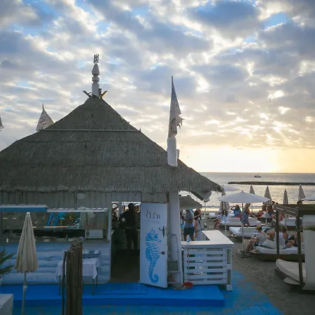 Olivos 3* أذيخي