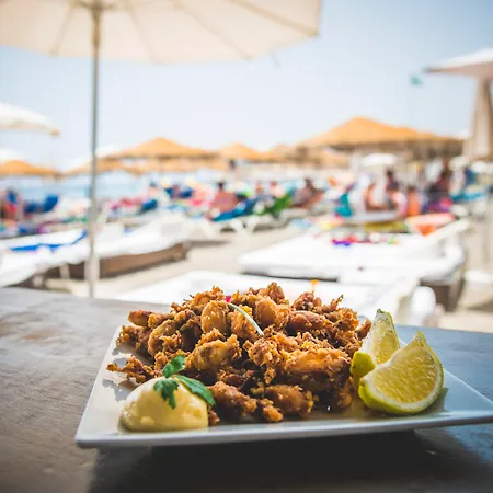 Olivos أذيخي